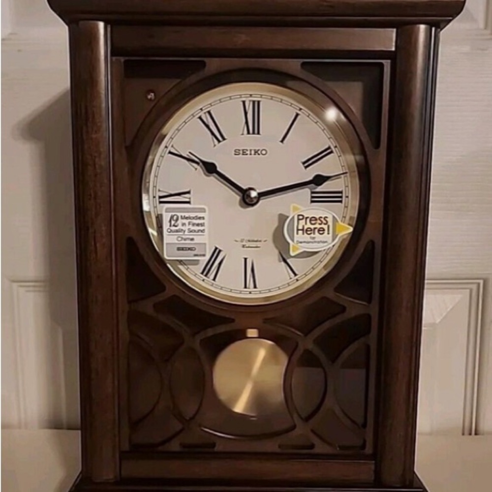 SEIKO Westminster 12 Melodies Clock